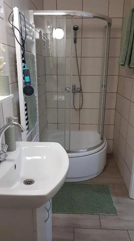 אגר Fortuna Apartman Studio דירה