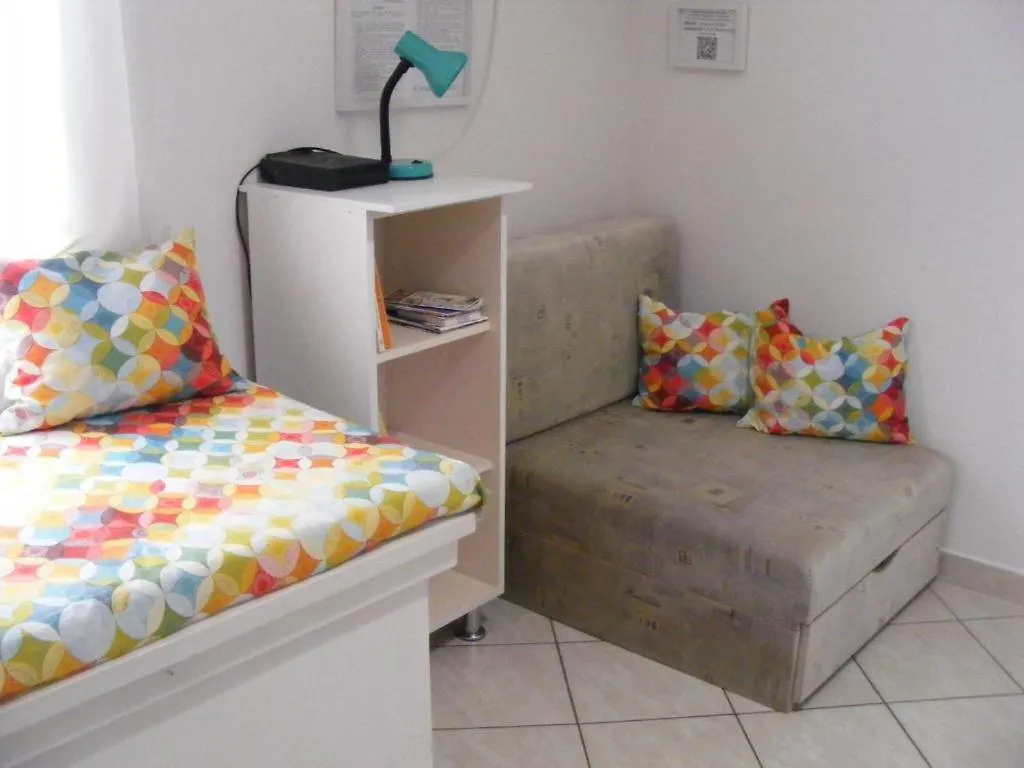 אגר Fortuna Apartman Studio