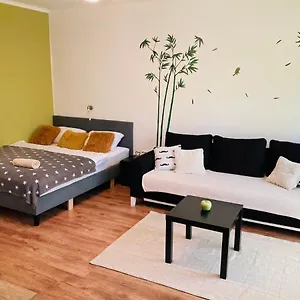 Apartmán Like, Eger